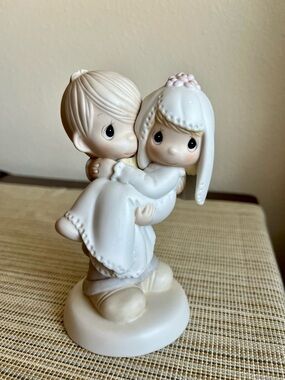 Precious Moments Bless You Two Wedding Figurine 1982 E-9255